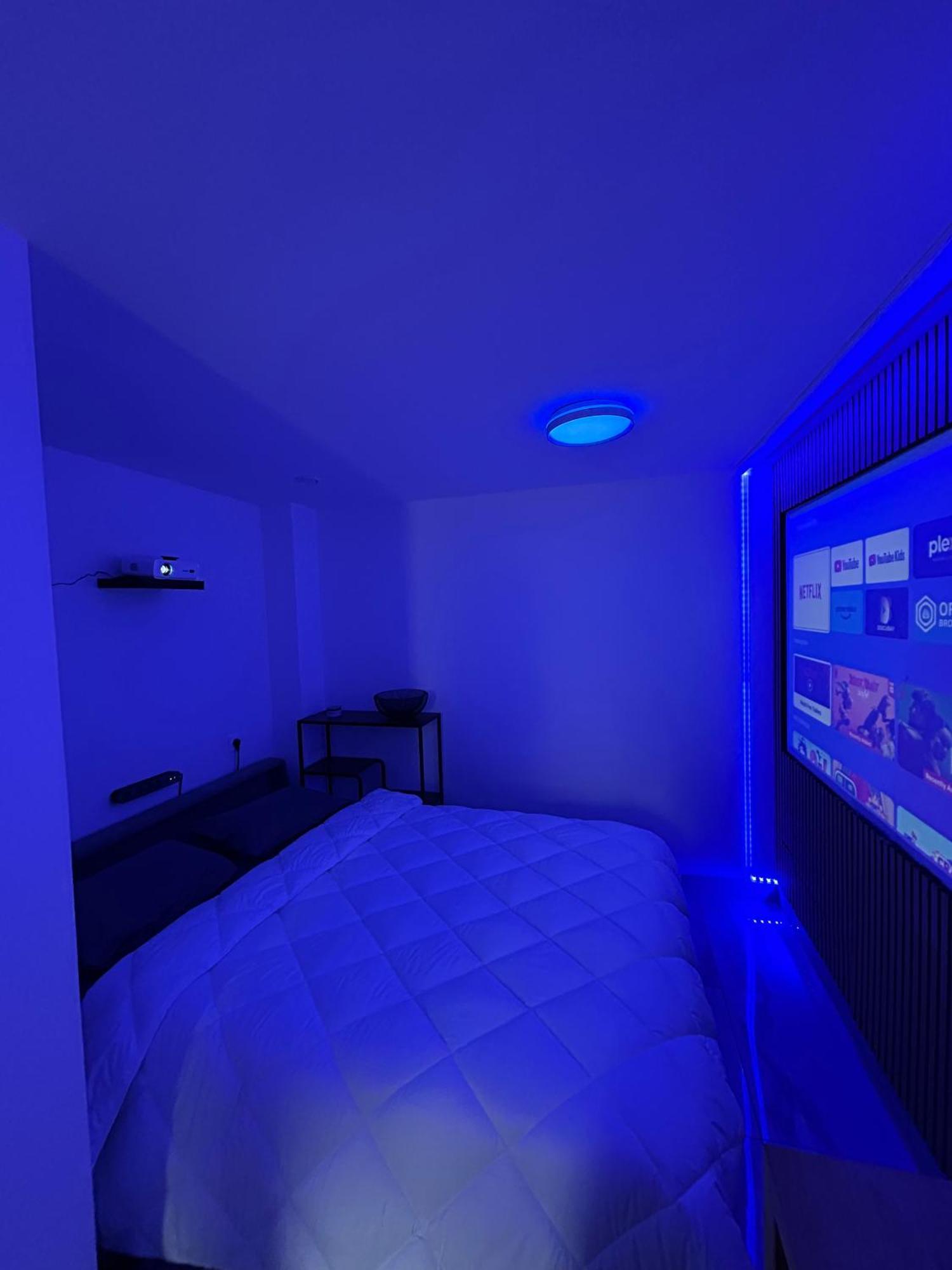 Smart & Design - *